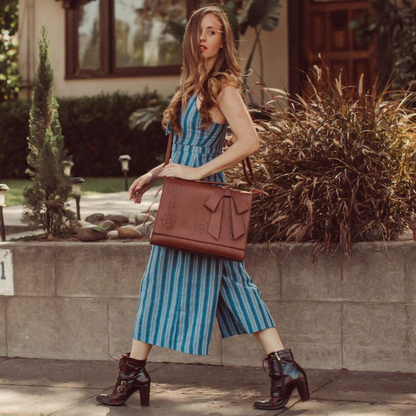 Grace's elegante vlinderdas-tas